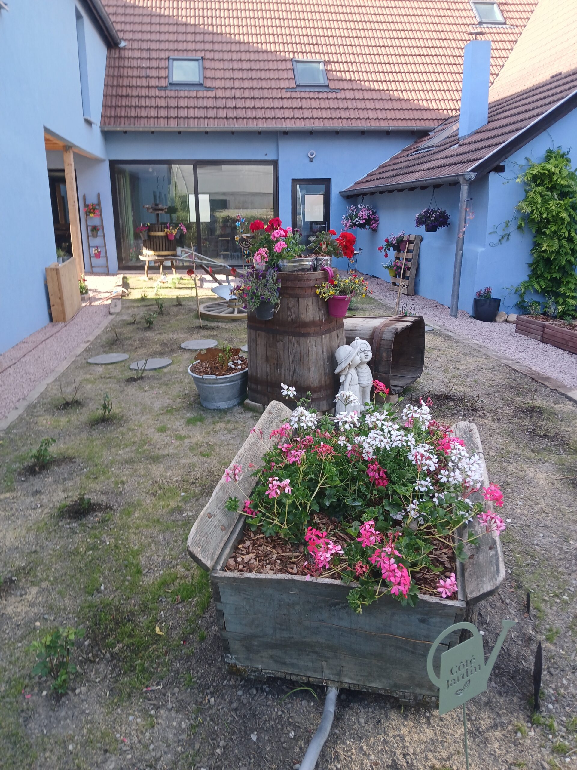 portfolio-04 20250525 184845 Scaled